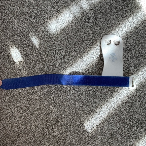 NOT AVAILABLE - Picture 2 of 8